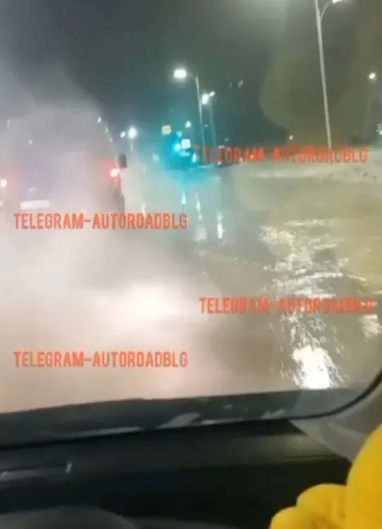 Потоп произошел на дороге в микрорайоне Благовещенска