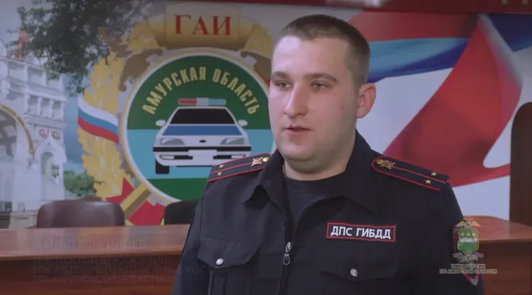 Инспектор ДПС помог доставить роженицу до больницы Благовещенска