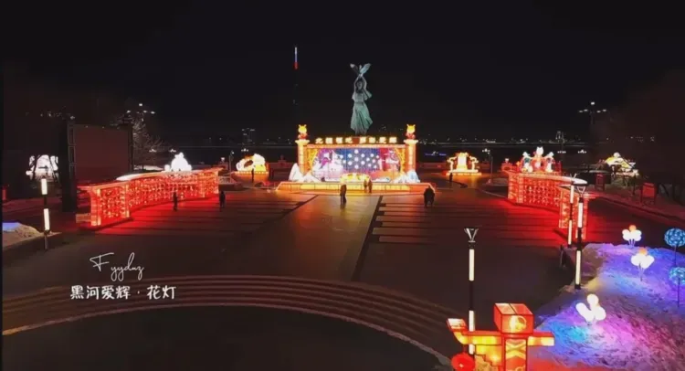 Хэйхэ украсили праздничными декорациями к Китайскому Новому году