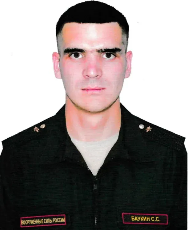 Автомобиль из-под огня противника вывел контрактник из Амурской области