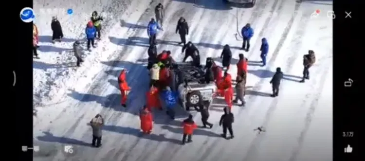 Автомобиль пострадал во время международных гонок на Амуре