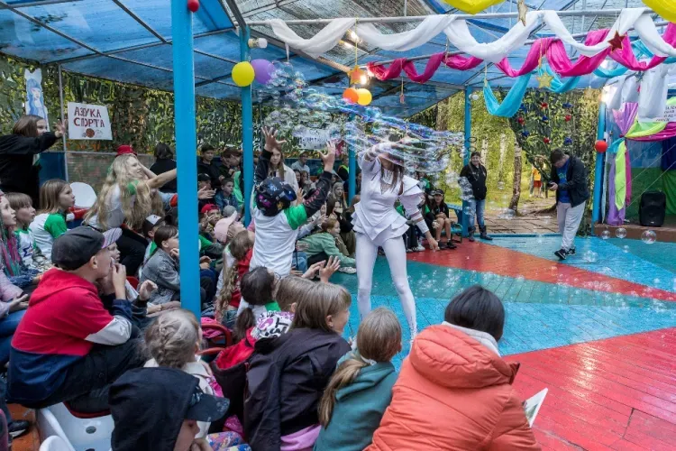 Более 3,3 тысяч юных жителей Забайкалья и Приамурья отдохнут и поправят здоровье в детских оздоровительных лагерях ЗабЖД