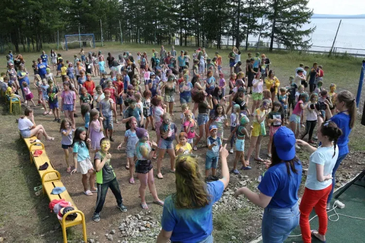 Более 3,3 тысяч юных жителей Забайкалья и Приамурья отдохнут и поправят здоровье в детских оздоровительных лагерях ЗабЖД