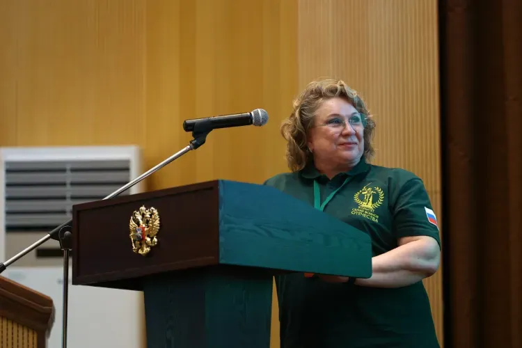 В режиме 24/7: амурчанка рассказала о работе Комитета семей воинов Отечества