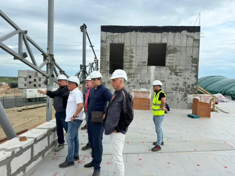 Строительство основных зданий пункта пропуска Кани-Курган завершено