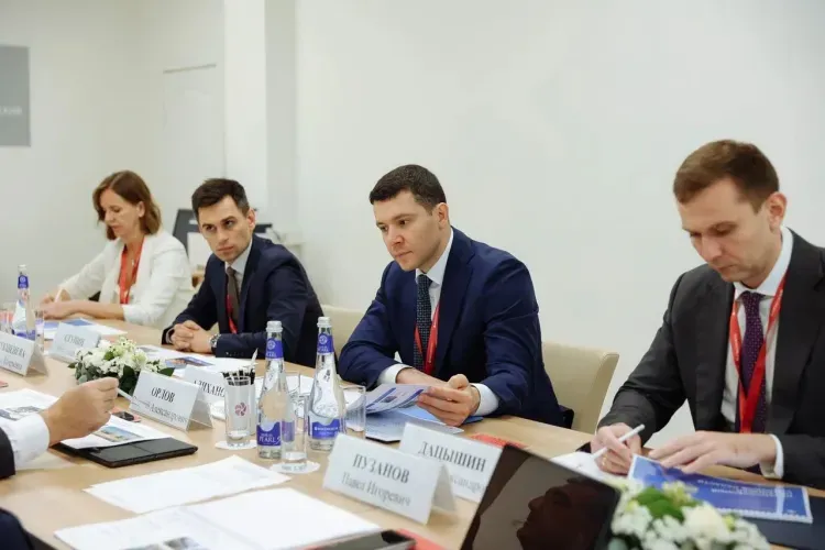 Минпромторг поможет развивать промышленную инфраструктуру Приамурья