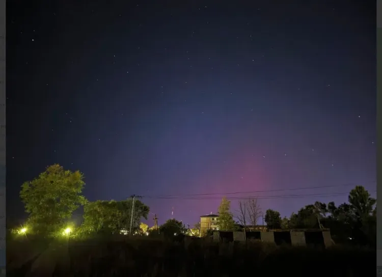 Северное сияние в небе над Амурской областью
