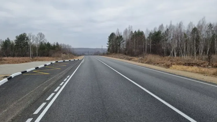 Участок трассы Благовещенск-Гомелевка отремонтировали раньше запланированного