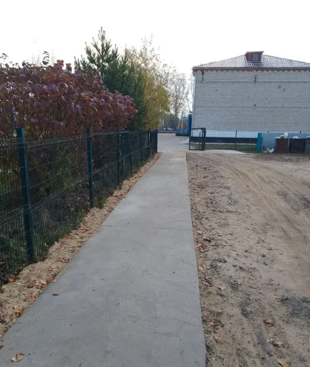 Безопасную дорогу к школе обустроили в Константиновке 