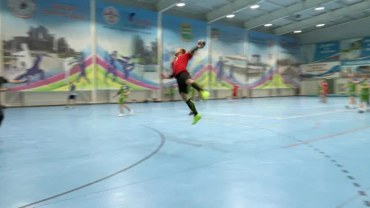 Гандболисты Приамурья борются за выход на Чемпионат России