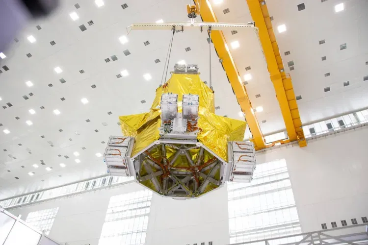 Специалисты собрали головную часть для нового запуска спутников с Восточного