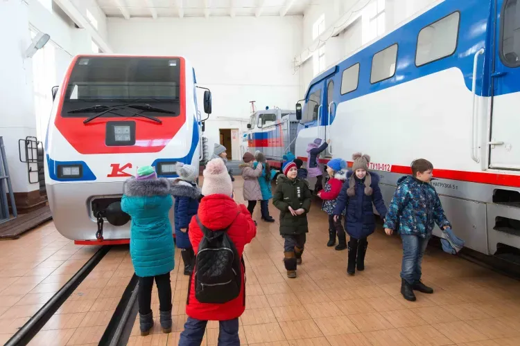 Сотрудники ЗабЖД провели свыше 550 профориентационных мероприятий для молодежи Забайкалья и Приамурья