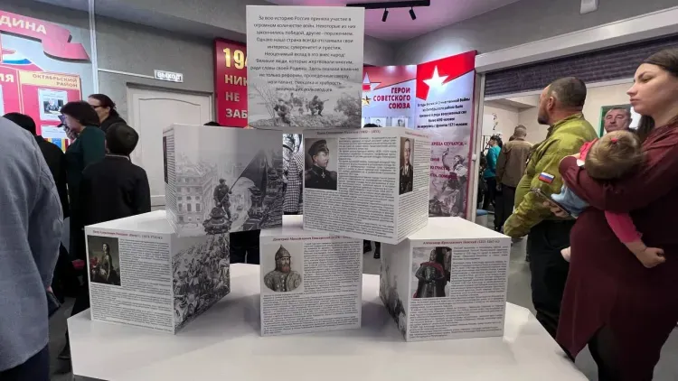 Патриотическую библиотеку открыли в Октябрьском районе