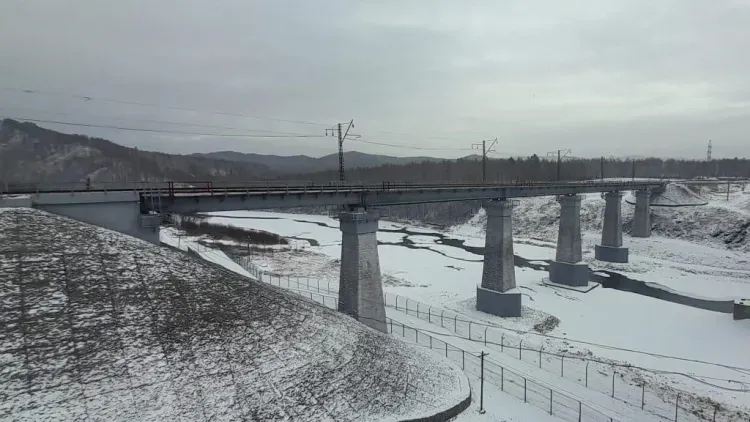 ЗабЖД завершила работы по капитальному ремонту двух железнодорожных мостов на Транссибе