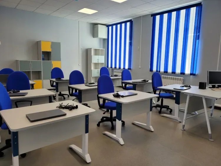 "Можно сказать, новая школа": родители оценили модернизованное учреждение в Октябрьском районе