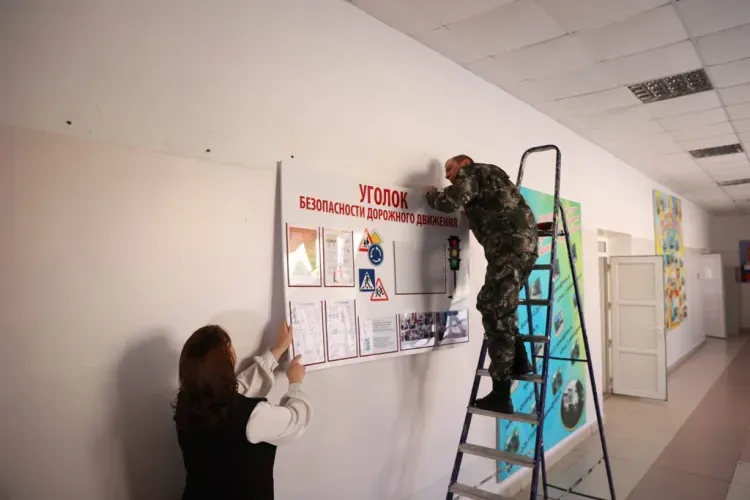 Всегда готов помочь: ветеран СВО устроился на работу в школе в Шимановске