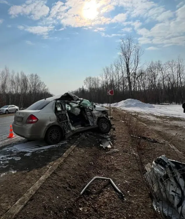 Водитель иномарки погиб в ДТП с автобусом под Благовещенском
