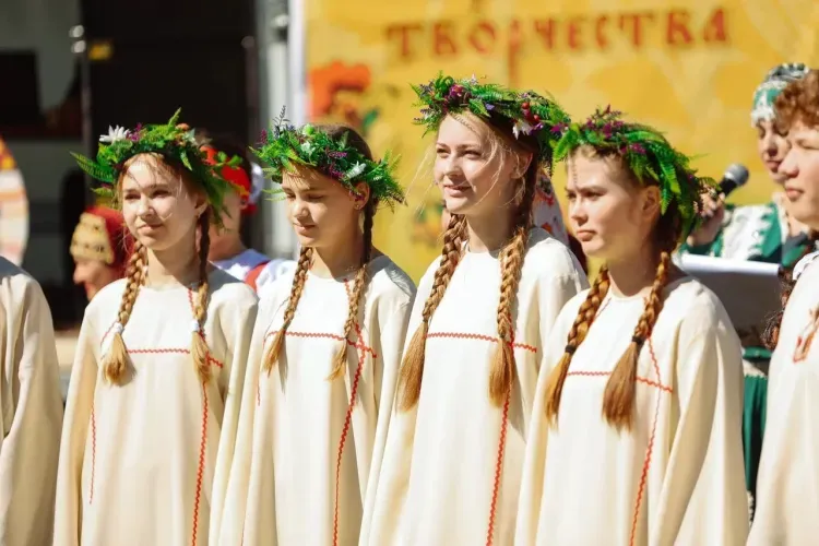 Праздник лотосов собрал в Липовке гостей со всей области