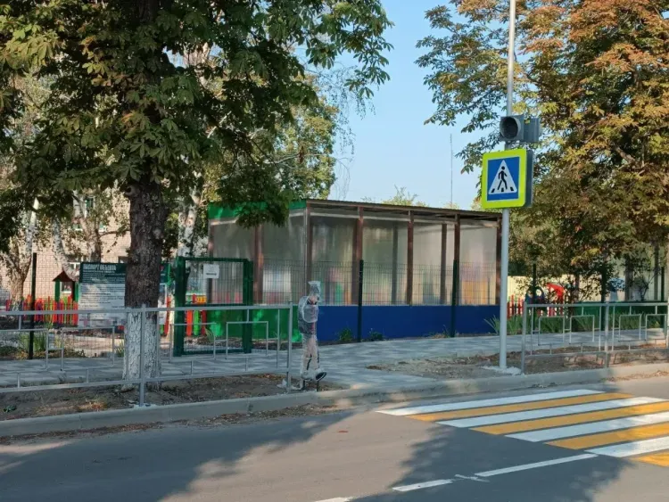 Новый асфальт в ДНР помогла уложить Амурская область