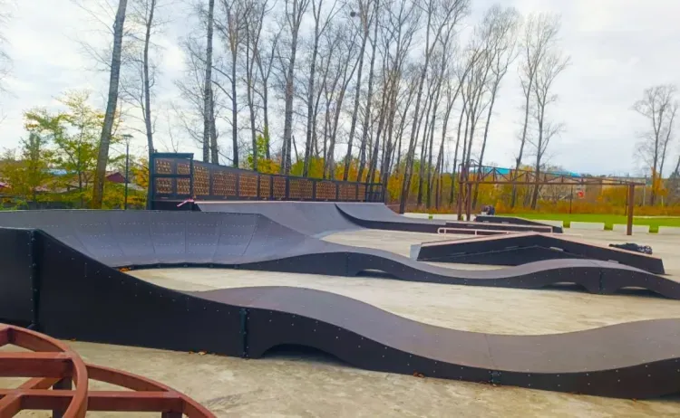 Центральный парк в Райчихинске благоустраивают