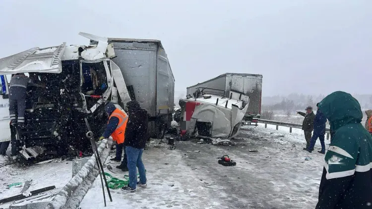 Дорогу в Амурской области освободили от последствий аварии