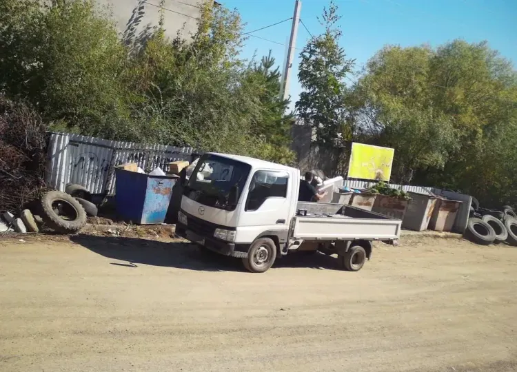 Пенопласт на свалку: водителя грузовика оштрафовали за незаконный сброс отходов