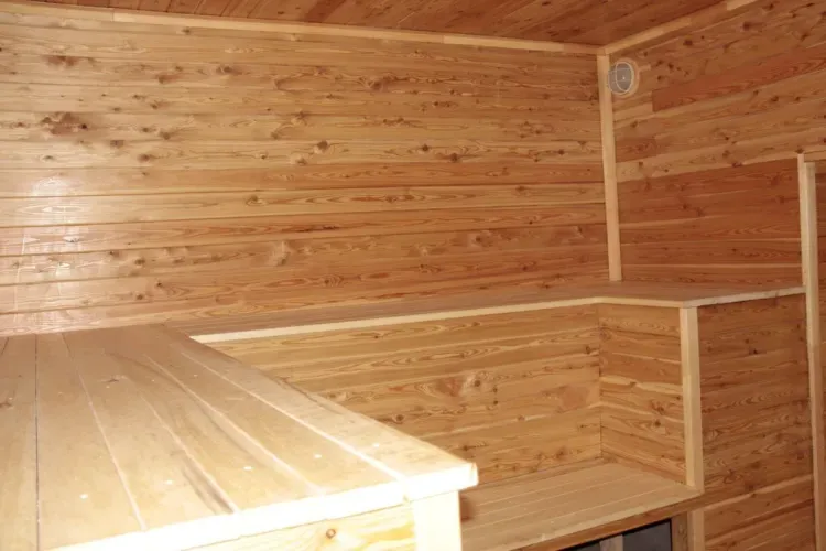 Точка общения и традиций: обновленную баню открыли в Новобурейском