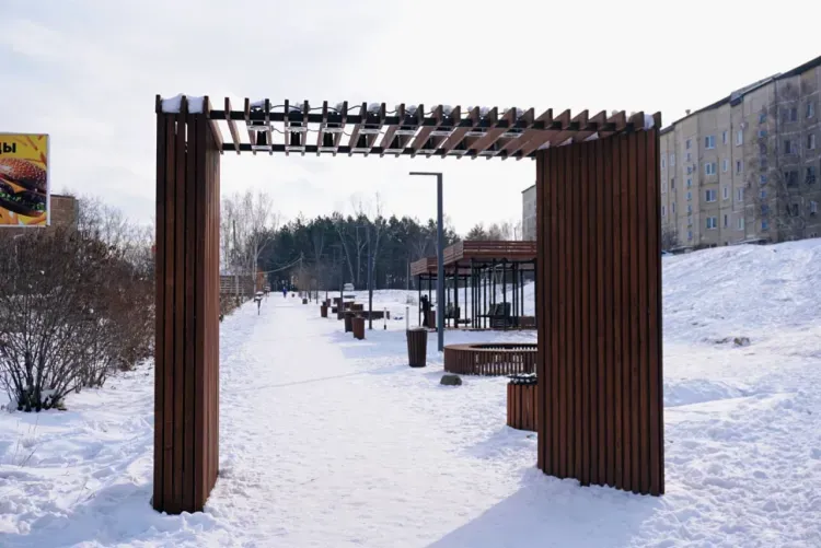 Парламентский сквер в Шимановске готов принять горожан