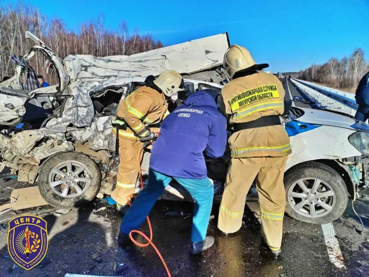 Уходили от столкновения: следователи рассказали о массовом ДТП на трассе "Амур"