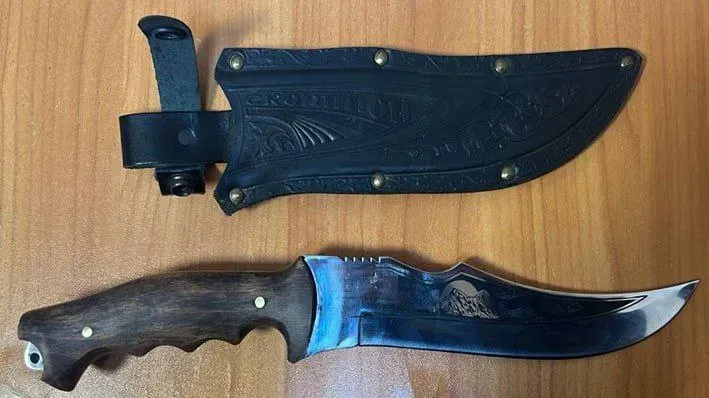 Нож изъяли у иностранца на вокзале Благовещенска