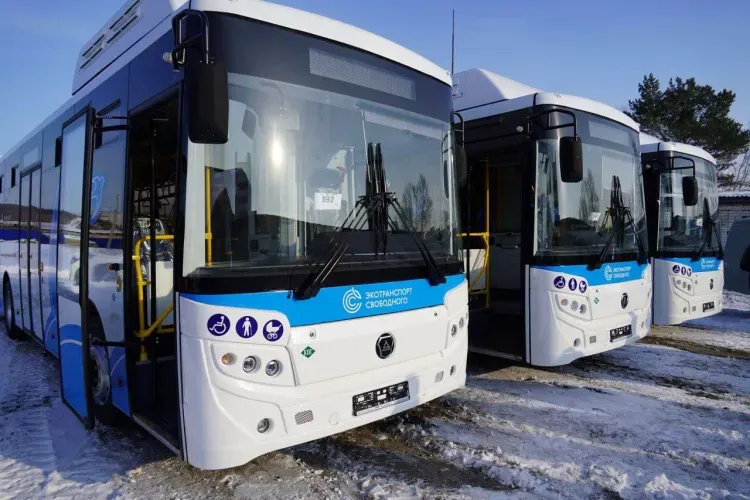 Автобусы на газомоторном топливе продолжают прибывать в Свободный