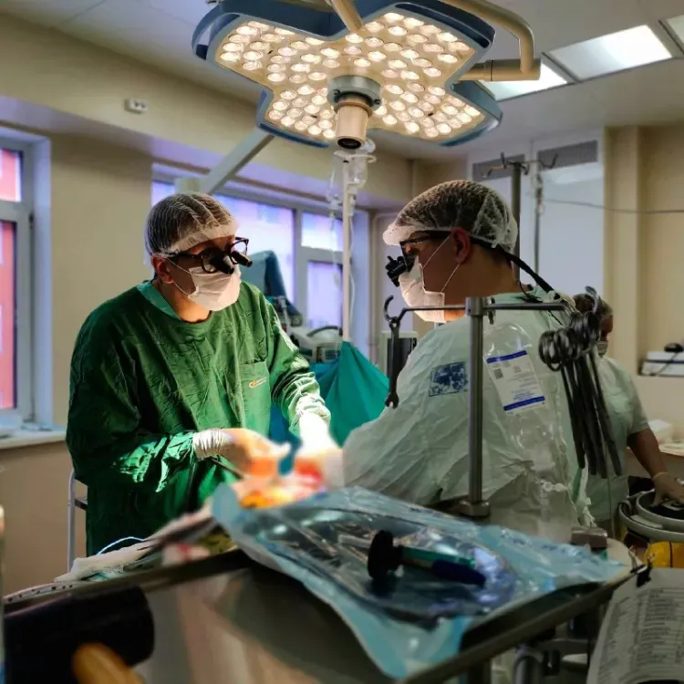 Врачи из Новосибирска вместе с амурскими коллегами провели сложные операции на сердце