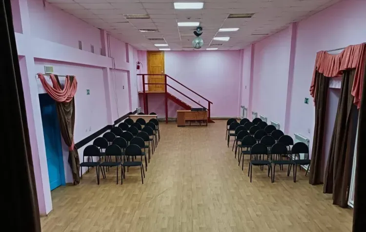 Мероприятия Дома культуры села Низинное проходят в красивом концертном зале