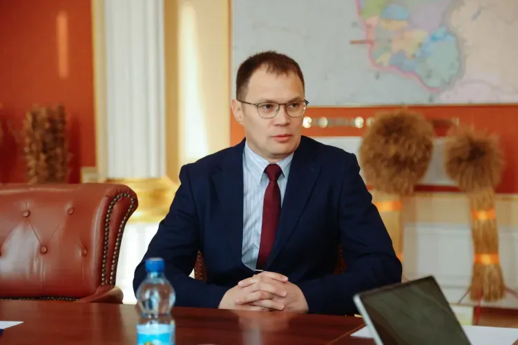 Меры поддержки для полиции обсудили губернатор Приамурья и главный инспектор МВД