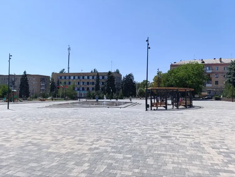 В уходящем году Амурская область восстановила более 20 объектов в ДНР