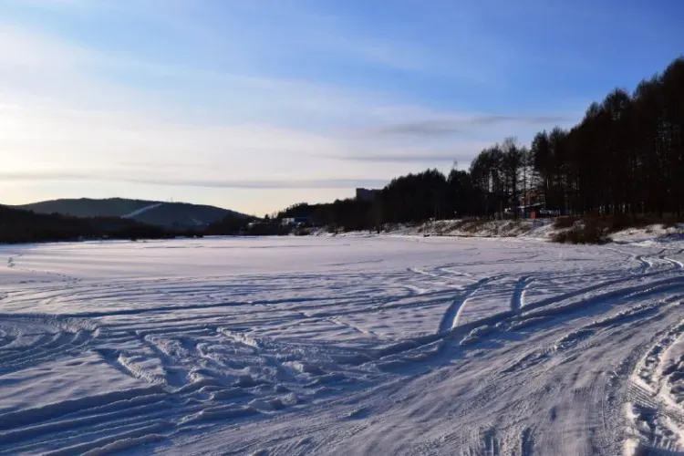 Водителей штрафуют за выезд на лед в Тынде