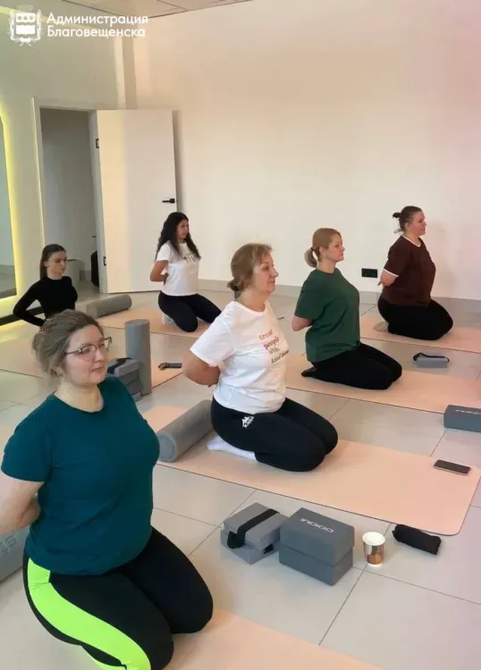Бесплатные фитнес-тренировки для женщин начали проходить в Благовещенске