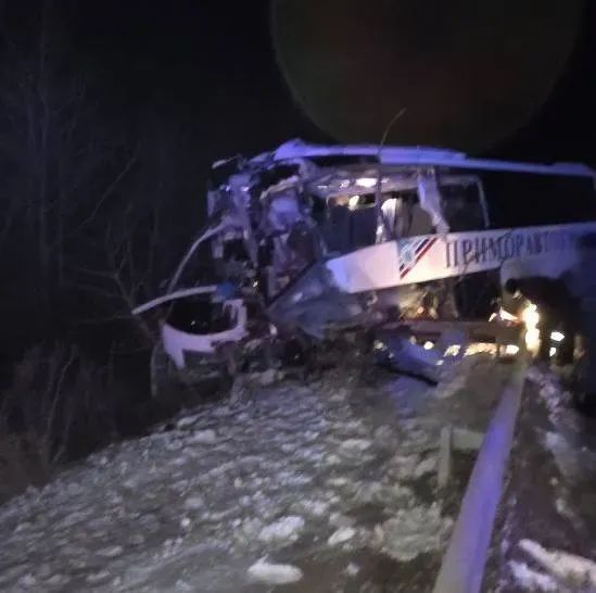 Смертельное ДТП с туристическим автобусом в Приморье: подробности