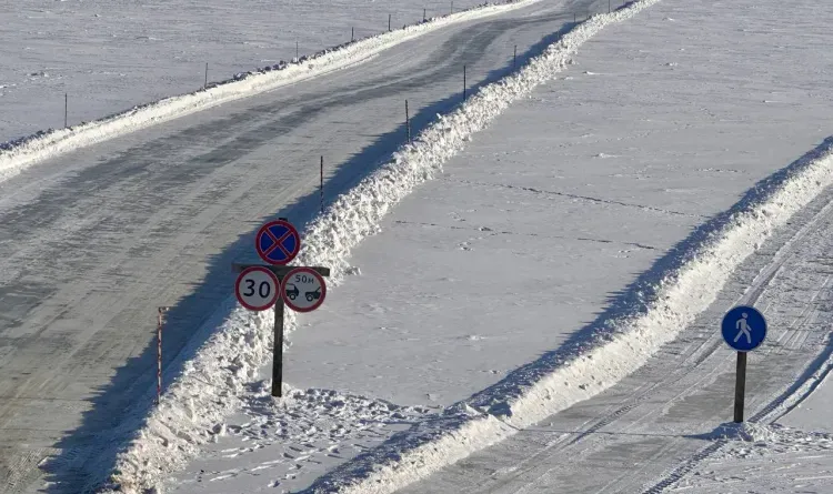 Ледовую переправу через реку Зея открыли в Свободненском округе