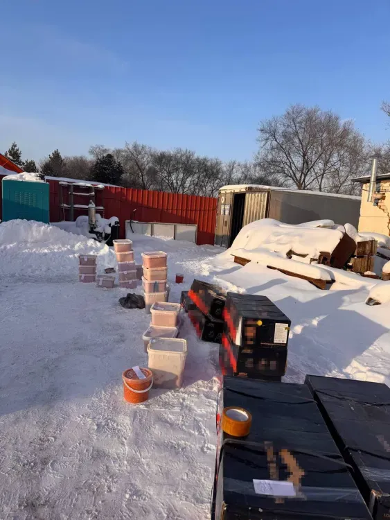 Рыбу и красную икру изъяли из незаконного цеха в Приамурье