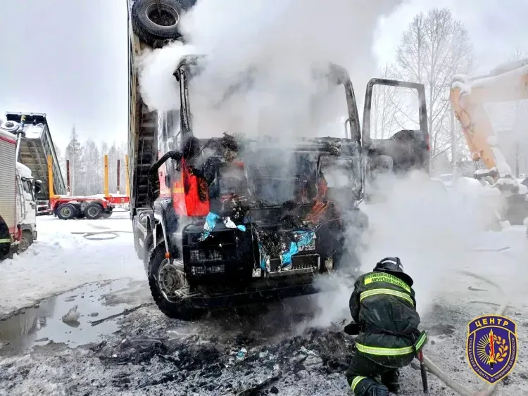 Самосвал коммерческой организации горел в Селемджинском округе