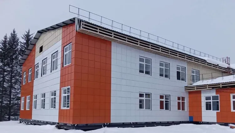 Школьники и учителя оценят новую школу в Селемджинском районе в этом году 