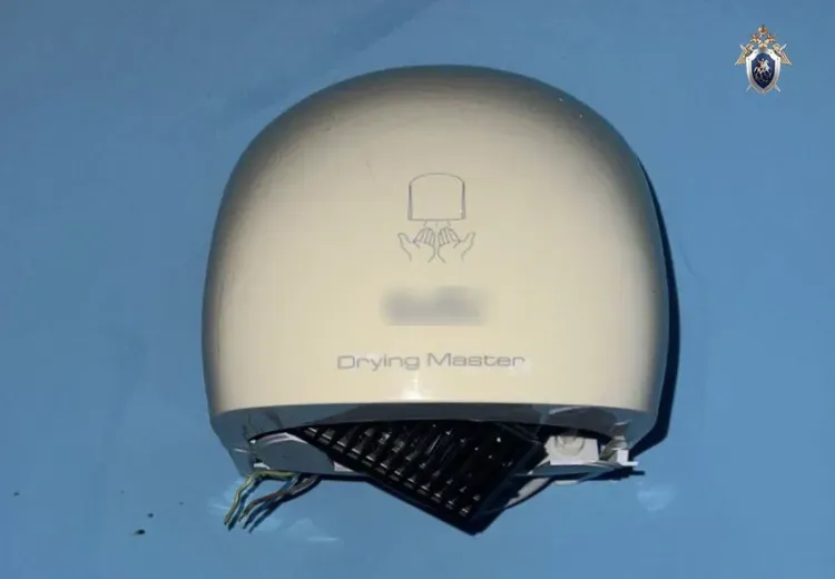 Ребенка ударило током от неисправной сушилки для рук в Благовещенске