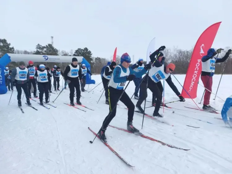 Тысячи амурчан приняли участие в "Лыжне России"