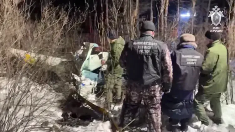 На месте крушения вертолета в Приамурье завершили следственные действия