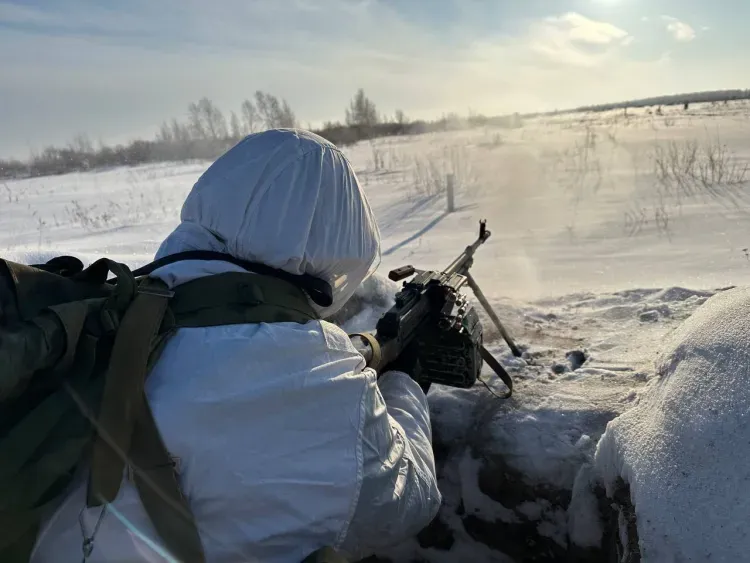 Стрельба с места и в движении: учения пулеметных расчетов прошли в Приамурье