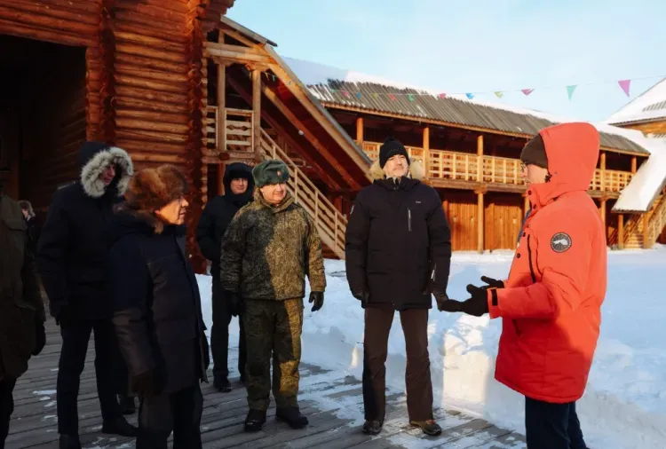 Губернатор Амурской области провёл для Рустама Минниханова экскурсию по значимым объектам региона