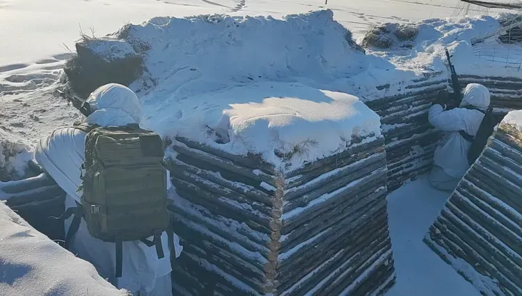 Военнослужащие ВВО отработали координацию с операторами БПЛА при маневренной обороне