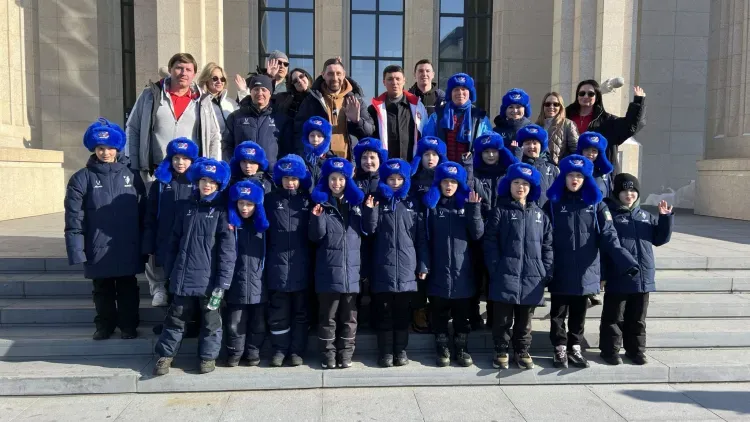 Детская хоккейная команда из Татарстана посетила приграничный с Благовещенском китайский город