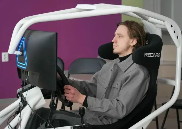 Автосимулятор для тренировки мозга создали амурские студенты-медики